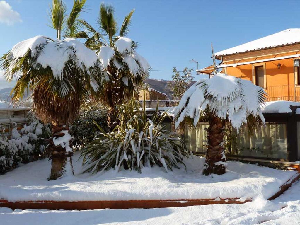 Albergo Arinde Rende Exteriér fotografie